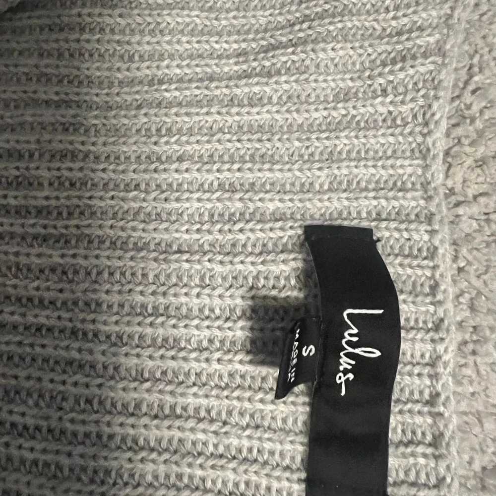 Lulus bundle size S. - Picture 7 of 7
